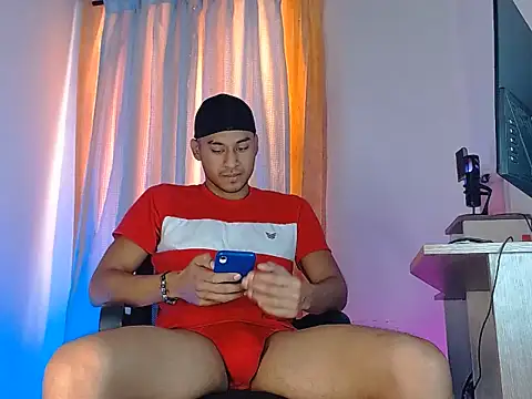 Snapshot of DanteSantoro chatting on May 25, 2026, 6:36 pm DanteSantoro online show from May 25, 2026, 6:36 pm