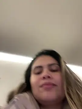 Snapshot of melanny10 chatting on January 18, 2025, 3:27 pm melanny10 online show from January 18, 2025, 3:27 pm