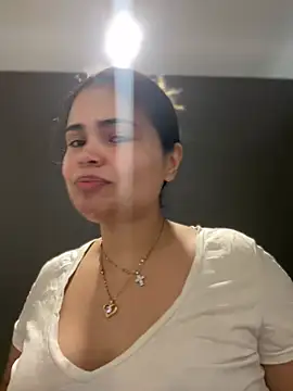 Snapshot of melanny10 chatting on January 25, 2025, 12:26 pm melanny10 online show from January 25, 2025, 12:26 pm