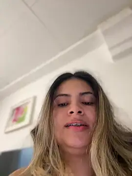 Snapshot of melanny10 chatting on February 8, 2025, 8:20 am melanny10 online show from February 8, 2025, 8:20 am