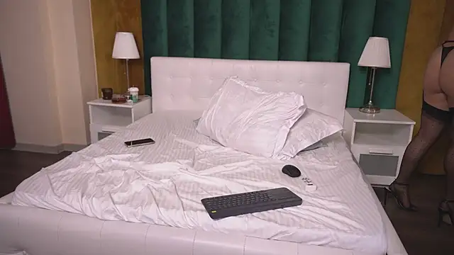 Snapshot of megan_devile chatting on March 22, 2025, 7:47 am megan devile online show from March 22, 2025, 7:47 am