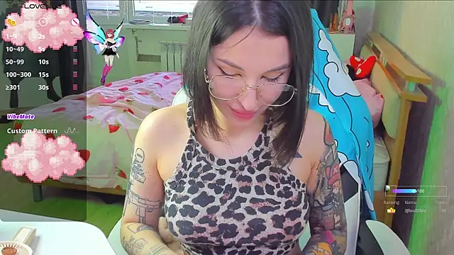 folinskayyya online show from April 29, 2026, 5:44 am