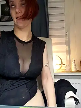 Snapshot of Loona-Lexxington chatting on February 4, 2025, 6:17 pm Loona-Lexxington online show from February 4, 2025, 6:17 pm