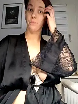 Snapshot of Loona-Lexxington chatting on February 5, 2025, 6:37 pm Loona-Lexxington online show from February 5, 2025, 6:37 pm