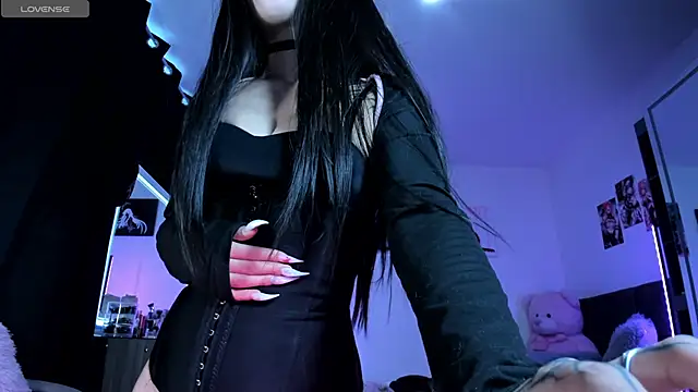 Snapshot of satanbabee chatting on June 1, 2026, 9:27 pm satanbabee online show from June 1, 2026, 9:27 pm