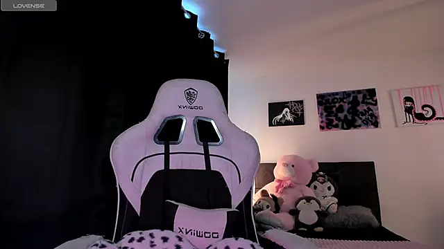 Snapshot of satanbabee chatting on June 22, 2026, 9:34 pm satanbabee online show from June 22, 2026, 9:34 pm