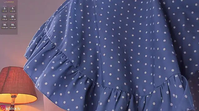 alicelu  online show from December 2, 2024, 9:24 am