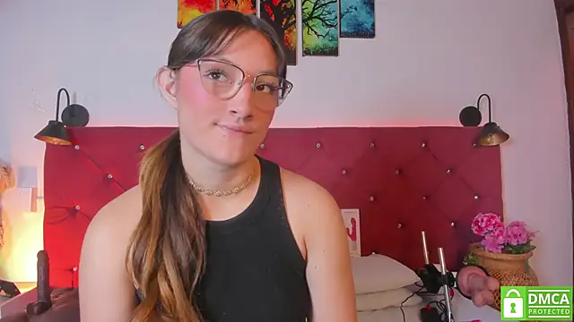 Snapshot of Ruth_harvey_ chatting on June 17, 2026, 1:23 pm Ruth harvey online show from June 17, 2026, 1:23 pm