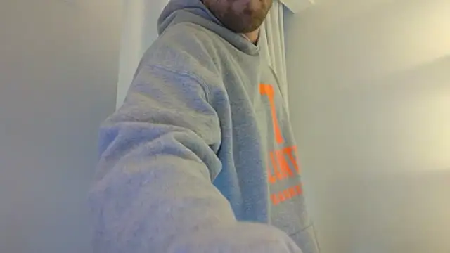 Snapshot of VitaminmanFL chatting on January 11, 2025, 10:29 pm VitaminmanFL online show from January 11, 2025, 10:29 pm