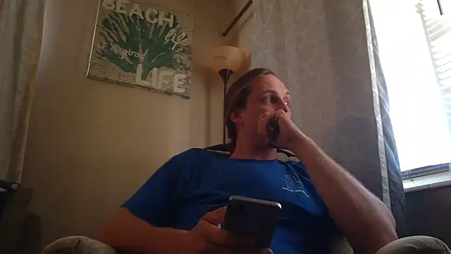 Snapshot of VitaminmanFL chatting on November 14, 2025, 6:28 pm VitaminmanFL online show from November 14, 2025, 6:28 pm