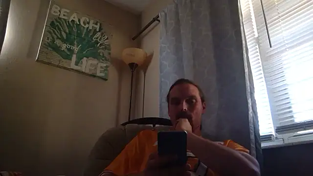 Snapshot of VitaminmanFL chatting on November 15, 2025, 2:46 pm VitaminmanFL online show from November 15, 2025, 2:46 pm