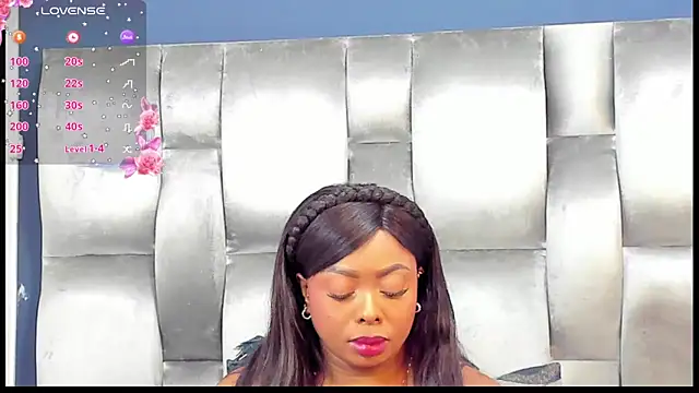 Snapshot of CamilaBenitez chatting on June 15, 2026, 11:18 pm CamilaBenitez online show from June 15, 2026, 11:18 pm