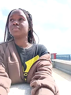 carenic online show from October 16, 2025, 11:33 am