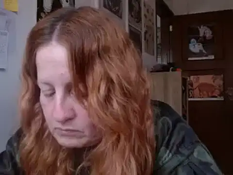 Snapshot of ViioletaMora chatting on June 10, 2026, 5:12 pm ViioletaMora online show from June 10, 2026, 5:12 pm