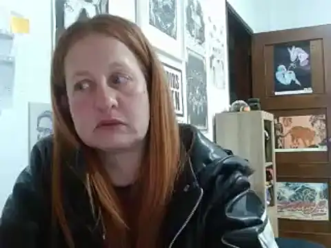 Snapshot of ViioletaMora chatting on July 6, 2026, 1:46 am ViioletaMora online show from July 6, 2026, 1:46 am