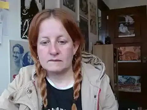 Snapshot of ViioletaMora chatting on July 27, 2026, 8:38 pm ViioletaMora online show from July 27, 2026, 8:38 pm