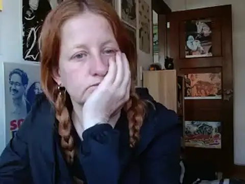 Snapshot of ViioletaMora chatting on July 28, 2026, 10:09 pm ViioletaMora online show from July 28, 2026, 10:09 pm