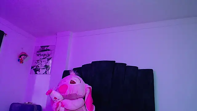 Ariel Zeo1 online show from November 19, 2025, 8:09 pm