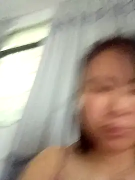 xiaoxuer online show from April 29, 2026, 3:21 am