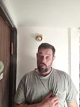 Snapshot of zefside42 chatting on November 23, 2025, 12:49 pm zefside42 online show from November 23, 2025, 12:49 pm