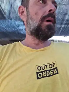 Snapshot of zefside42 chatting on November 26, 2025, 11:55 am zefside42 online show from November 26, 2025, 11:55 am