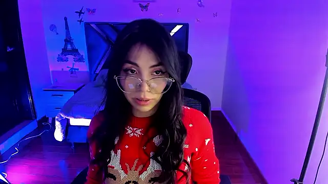 Snapshot of Aylinn_diaz chatting on December 7, 2024, 2:02 pm Aylinn diaz online show from December 7, 2024, 2:02 pm