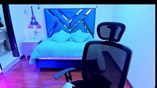 Snapshot of Aylinn_diaz chatting on December 23, 2024, 11:06 pm Aylinn diaz online show from December 23, 2024, 11:06 pm