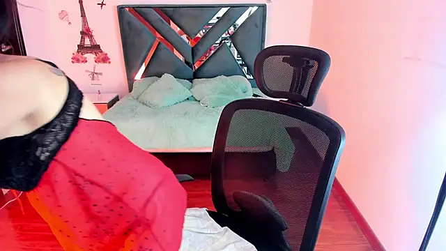 Snapshot of Aylinn_diaz chatting on January 28, 2025, 7:32 pm Aylinn diaz online show from January 28, 2025, 7:32 pm