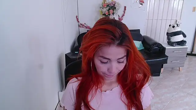 Snapshot of Aylinn_diaz chatting on July 16, 2026, 6:58 pm Aylinn diaz online show from July 16, 2026, 6:58 pm