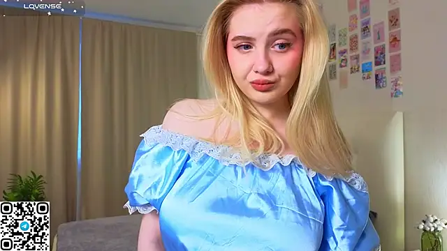 Snapshot of oliviabr0wn0 chatting on November 7, 2025, 2:11 am oliviabr0wn0 online show from November 7, 2025, 2:11 am