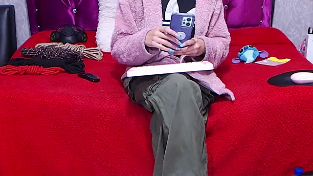 AyshaScott online show from February 18, 2025, 11:55 am