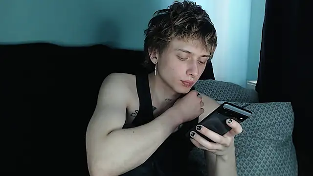 Snapshot of axxxturel chatting on February 26, 2025, 1:52 pm axxxturel online show from February 26, 2025, 1:52 pm