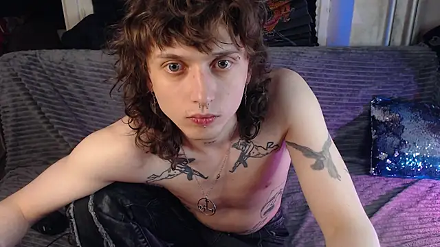 axxxturel online show from May 18, 2026, 6:14 pm