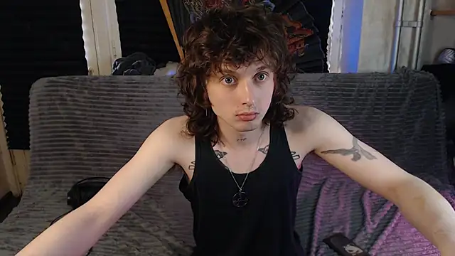 axxxturel online show from June 1, 2026, 1:24 pm