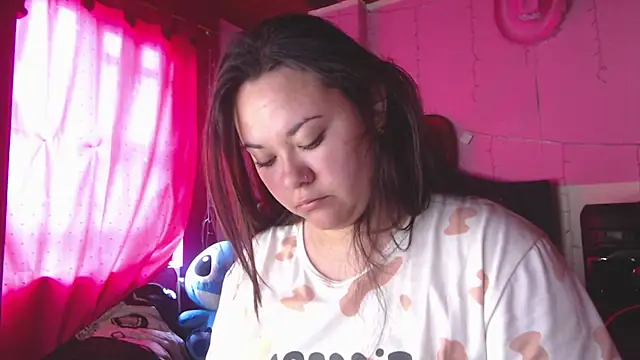 NikkiRous  online show from June 26, 2026, 2:32 pm