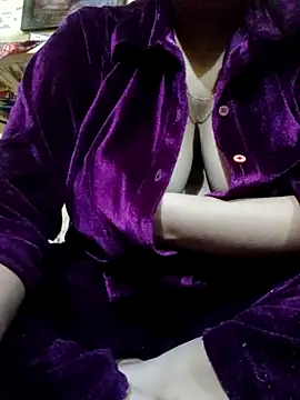 Snapshot of Im_Cute chatting on December 10, 2024, 9:11 pm Im Cute online show from December 10, 2024, 9:11 pm