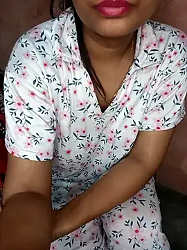 Im Cute online show from October 6, 2025, 6:38 pm