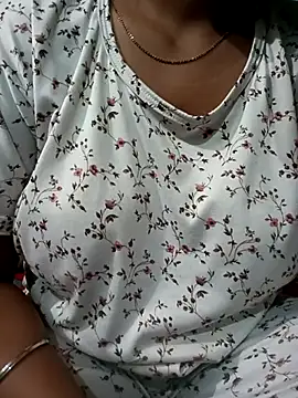 Snapshot of Im_Cute chatting on October 15, 2025, 7:47 pm Im Cute online show from October 15, 2025, 7:47 pm