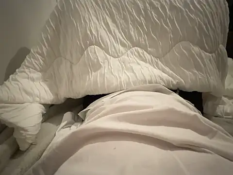 Snapshot of shiro_3 chatting on October 24, 2025, 1:51 pm shiro 3 online show from October 24, 2025, 1:51 pm