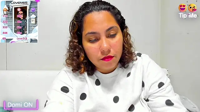 Snapshot of isobeladams20 chatting on January 6, 2025, 11:52 pm isobeladams20 online show from January 6, 2025, 11:52 pm