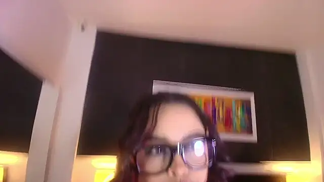 Snapshot of EvaaFoxxy1 chatting on June 4, 2026, 12:11 pm EvaaFoxxy1 online show from June 4, 2026, 12:11 pm