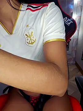 Snapshot of moreninhasilva chatting on September 18, 2025, 8:00 pm moreninhasilva online show from September 18, 2025, 8:00 pm