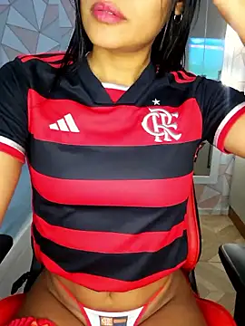 Snapshot of moreninhasilva chatting on October 15, 2025, 10:32 pm moreninhasilva online show from October 15, 2025, 10:32 pm