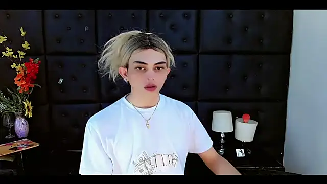 Daniela Pink  online show from March 2, 2026, 7:21 pm