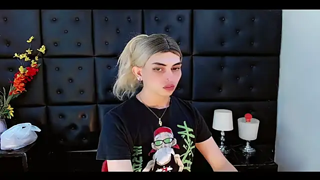 Daniela Pink  online show from March 8, 2026, 7:50 pm