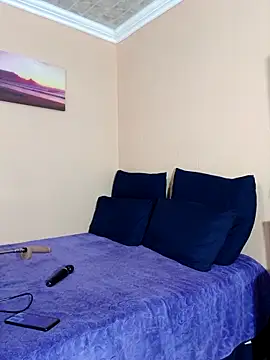 Snapshot of Fantasy1976 chatting on October 21, 2025, 2:51 pm Fantasy1976 online show from October 21, 2025, 2:51 pm