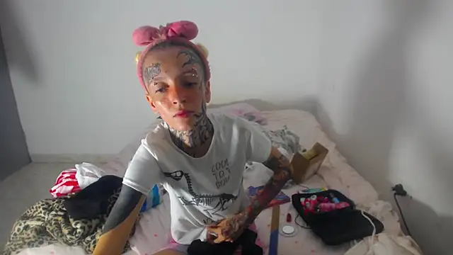 barbara anal squirt  online show from April 28, 2026, 7:19 pm