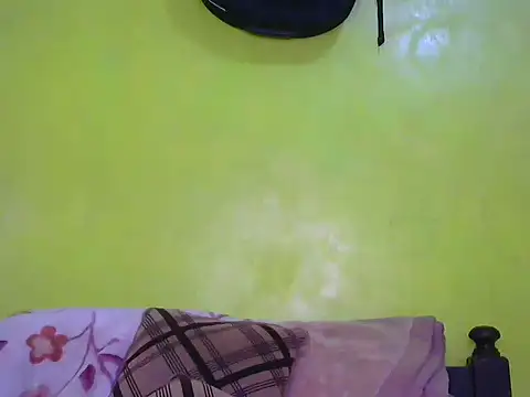 Snapshot of CarlaBeckky chatting on December 21, 2024, 9:25 pm CarlaBeckky online show from December 21, 2024, 9:25 pm