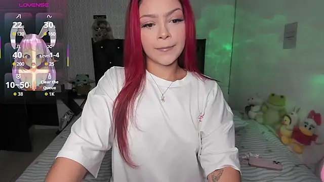 redgirlofficial online show from May 28, 2026, 12:30 am
