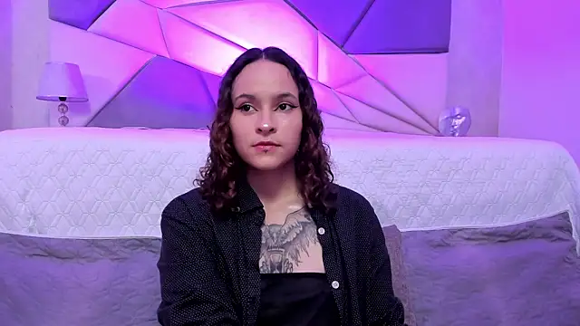 Snapshot of AnnyThompson_ chatting on December 22, 2024, 9:09 pm AnnyThompson online show from December 22, 2024, 9:09 pm